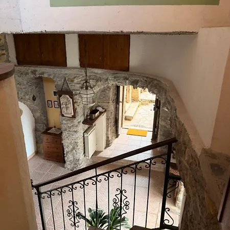 Arcata Apartamento *